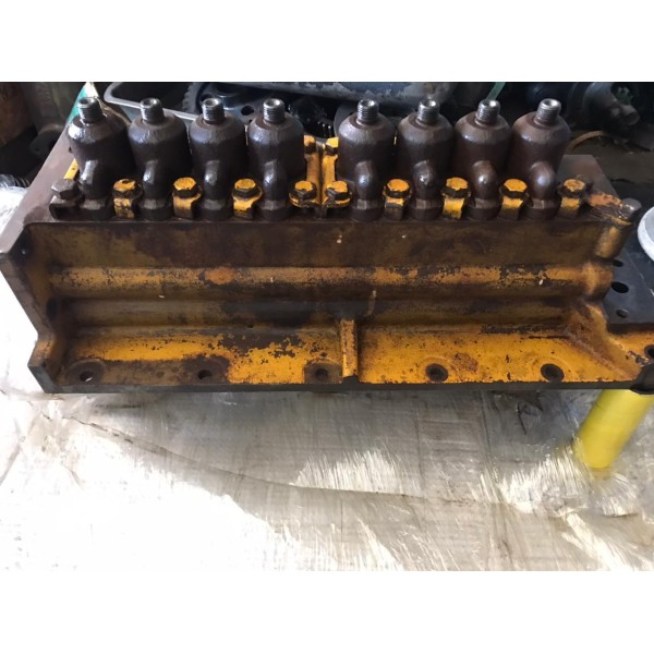 Fuel Pump Housing Caterpillar D379